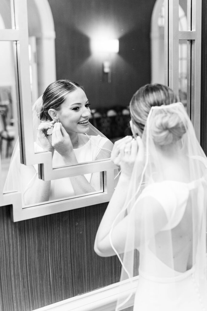 Commonwealth Club Wedding Photographer getting ready
