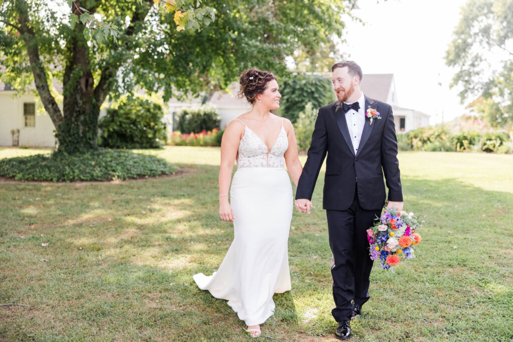 Fall Hollyfield Manor wedding