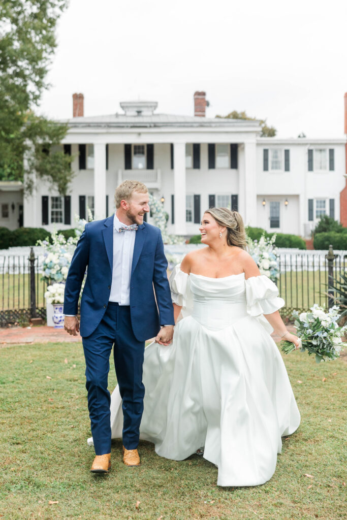 Hollyfield Manor Fall wedding