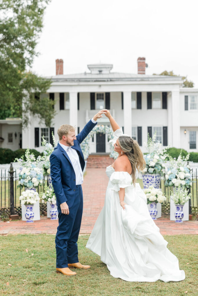 Hollyfield Manor Fall wedding