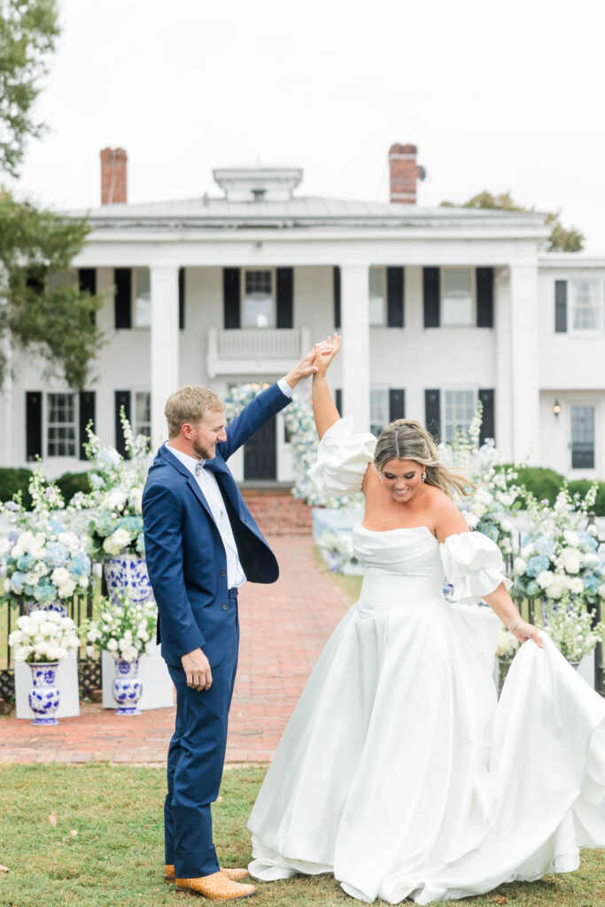 Hollyfield Manor Fall wedding