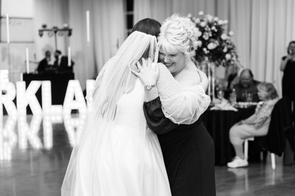 Outlook at Saddle Ridge wedding mother daughter dance
